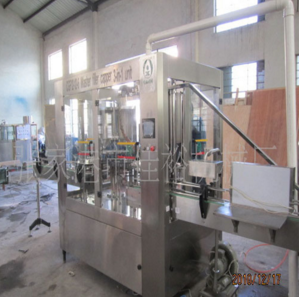 供應優(yōu)質(zhì)玻璃瓶封口機設備