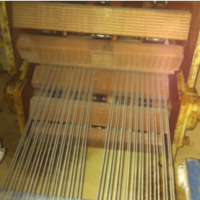 供應(yīng)二爪300寬型材牽引機(jī)