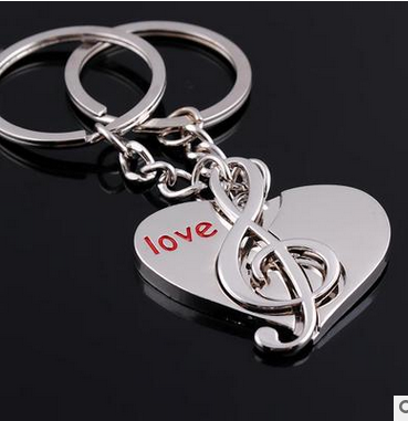 供應創(chuàng)意情侶鑰匙扣掛件心形音符情侶鑰匙掛件節(jié)日促銷禮品批發(fā)