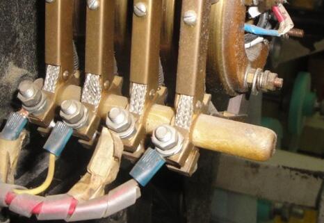 電旋轉(zhuǎn)接頭,電旋轉(zhuǎn)關(guān)節(jié),360度旋轉(zhuǎn)導(dǎo)電環(huán)