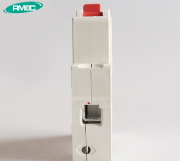 DZ47-63C40改型單開(kāi)家用空氣開(kāi)關(guān)