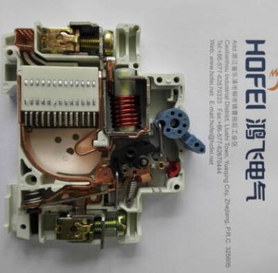 廠家直銷低壓電器配件 L7小型斷路器配件 NC100H配件沖壓件五金件