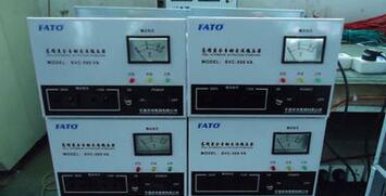 廠價(jià)直銷SVC系列單相高精度全自動(dòng)穩(wěn)壓器