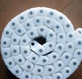 供應(yīng)質(zhì)量超好/性價比一流pc系列鏈條黑色、白色尼龍鏈條