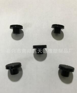 供應(yīng)pvc塑料膠塞 T型膠塞 硅膠堵頭 硅膠防滑腳墊