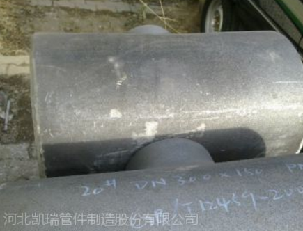 供應(yīng)無縫異徑三通，不等徑三通，20#三通