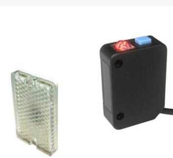 回歸反射光電傳感器PA-1R2K，紅外光源，按鍵設(shè)定，檢測距離2m,