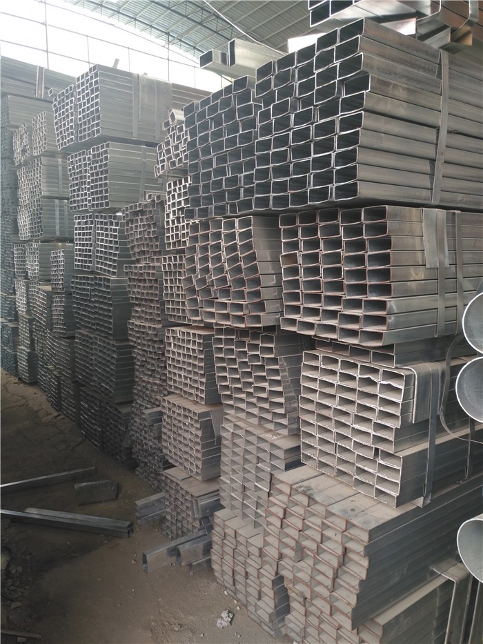 廣西鍍鋅方管批發(fā)/佰之鋼商貿(mào)公司