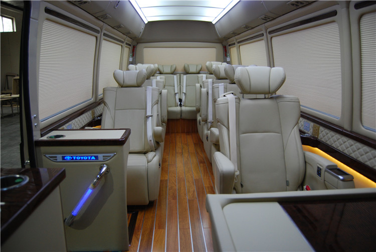 豐田考斯特銷售13座現(xiàn)車考斯特改裝全車埃爾法座椅