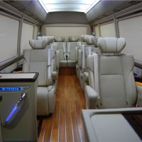 豐田考斯特銷售13座現(xiàn)車考斯特改裝全車埃爾法座椅