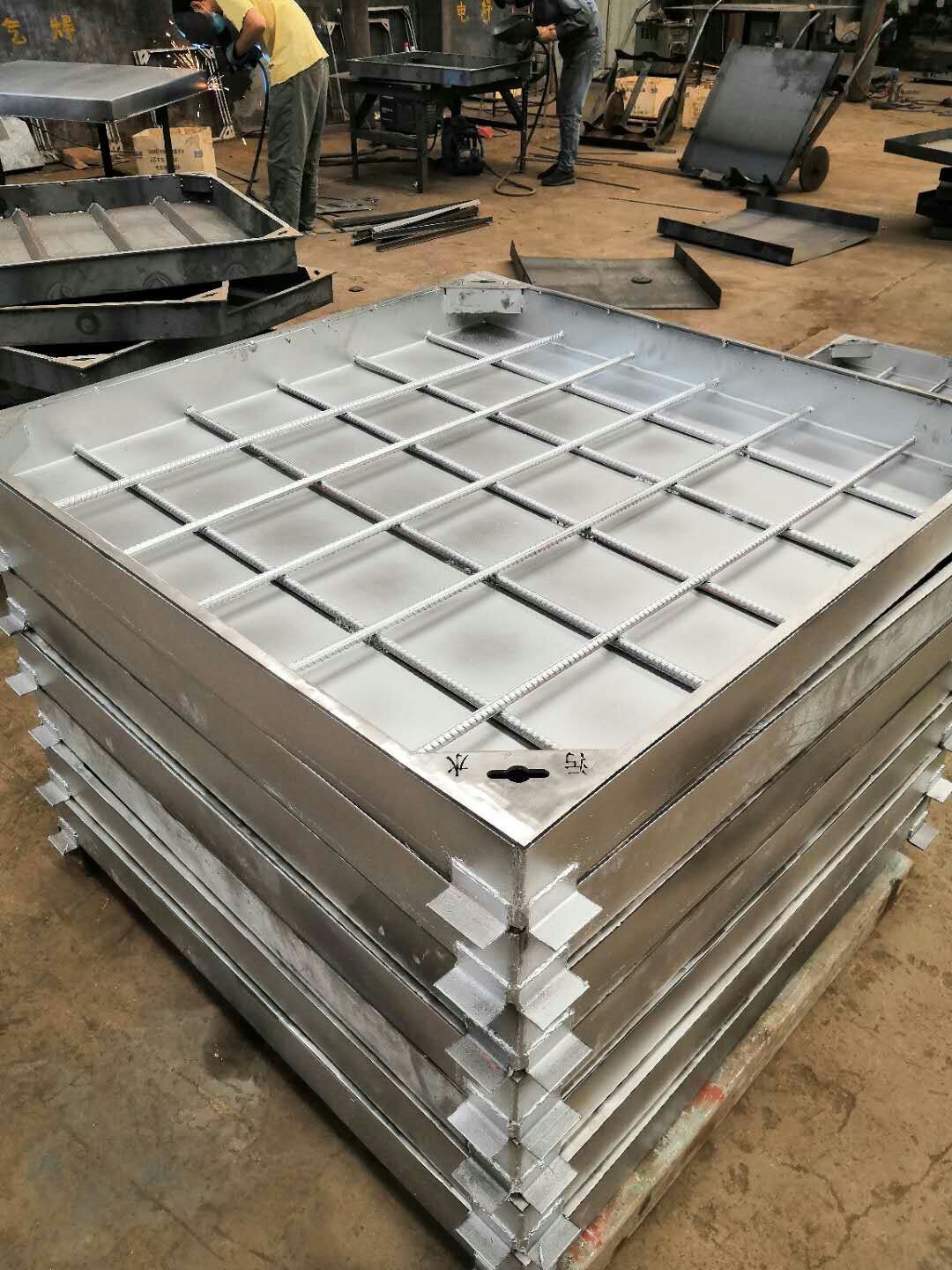 不銹鋼隱形井蓋廠家【鑫科】可批發(fā)零售