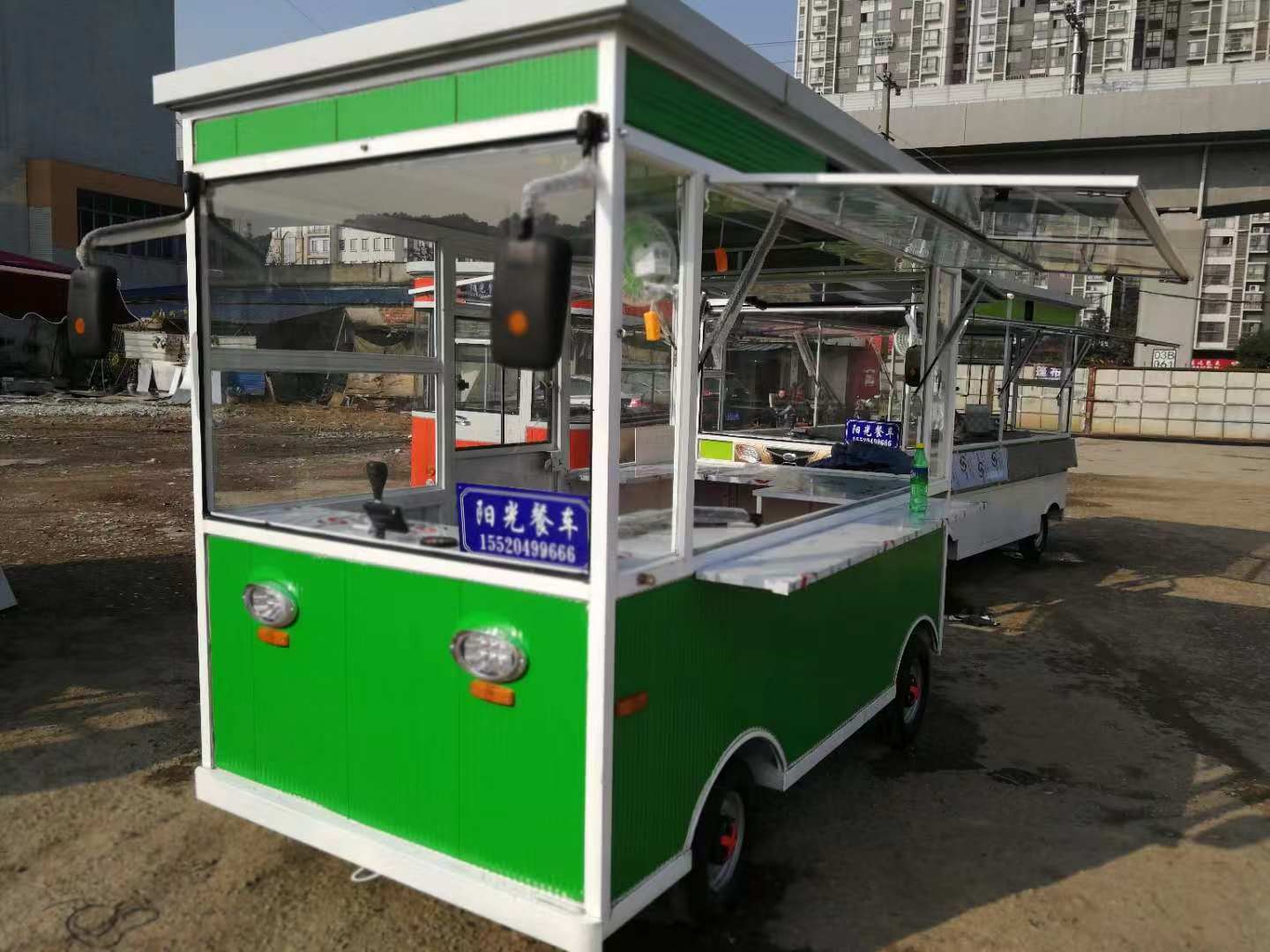 成都小吃車生產(chǎn)廠家-成都小吃車多少錢-陽光餐車