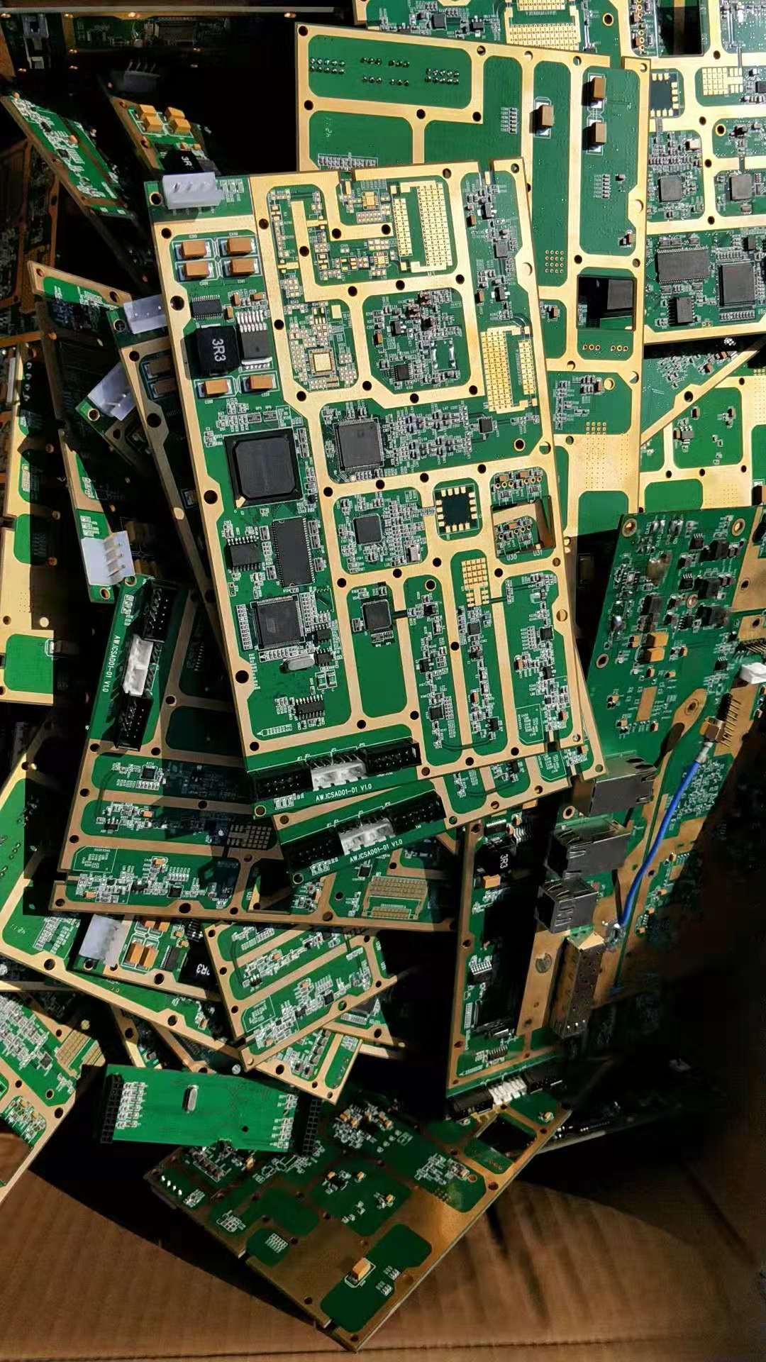 沈陽(yáng)回收筆記本-誠(chéng)信-沈陽(yáng)筆記本回收-上門(mén)回收