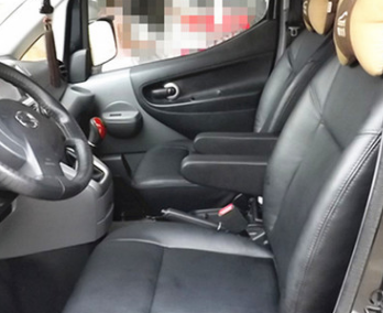 日產(chǎn)NV200前排中排專用扶手原車預(yù)留孔直接無損加裝