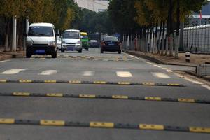 翼閘式速通門報(bào)價(jià)/鑫伸交通設(shè)施