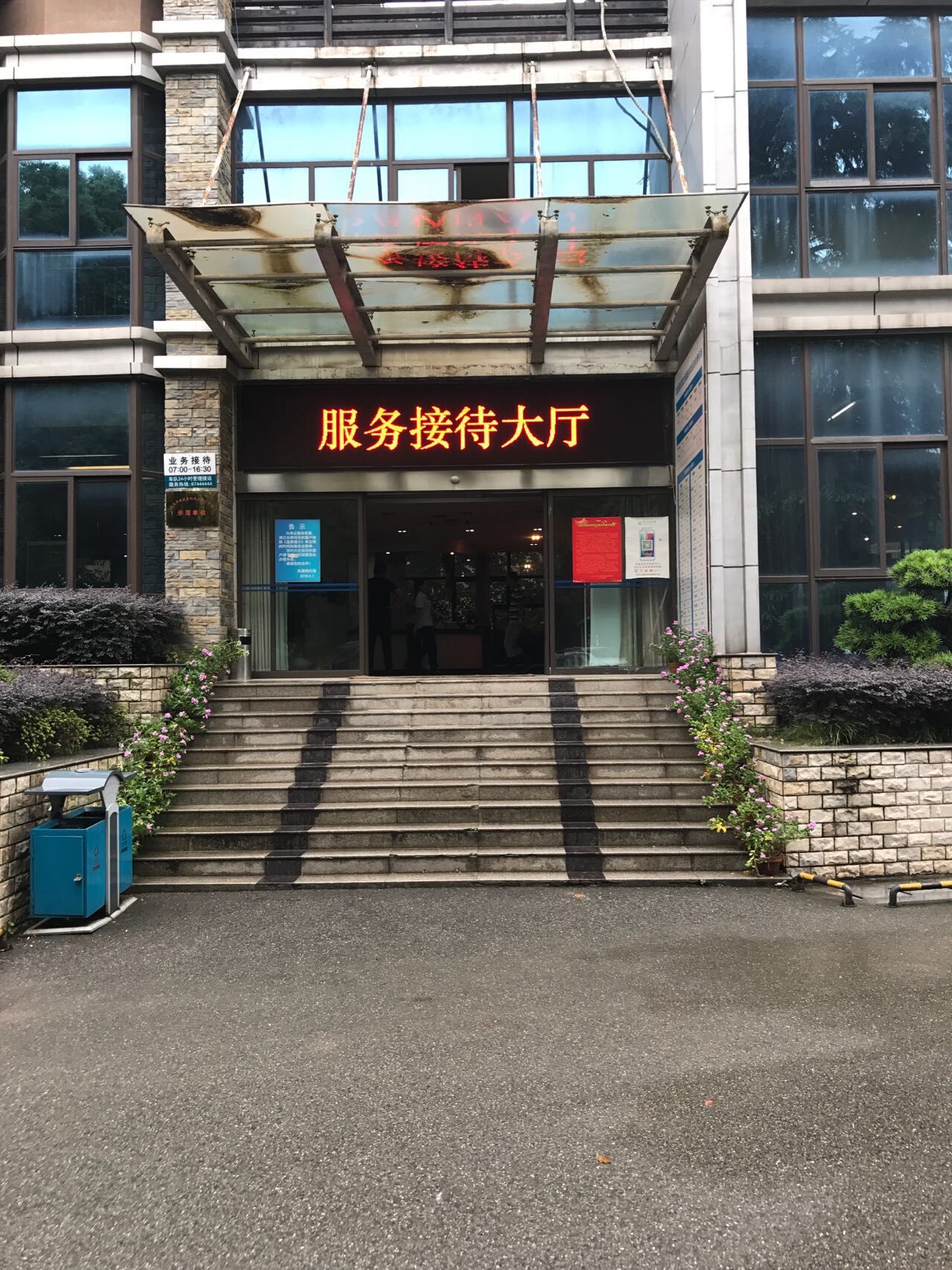 武昌殯儀館一條路服務(wù)電話-武漢殯葬公共平臺(tái)