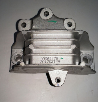 工廠直銷 上汽榮威 i6 機(jī)腳膠 量大從優(yōu) 供應(yīng)發(fā)動(dòng)機(jī)支架10192507