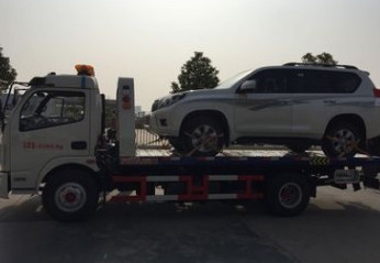 盤縣國五可以上藍牌的一拖二型清障車銷售廠家在哪里拖車聯(lián)系電話