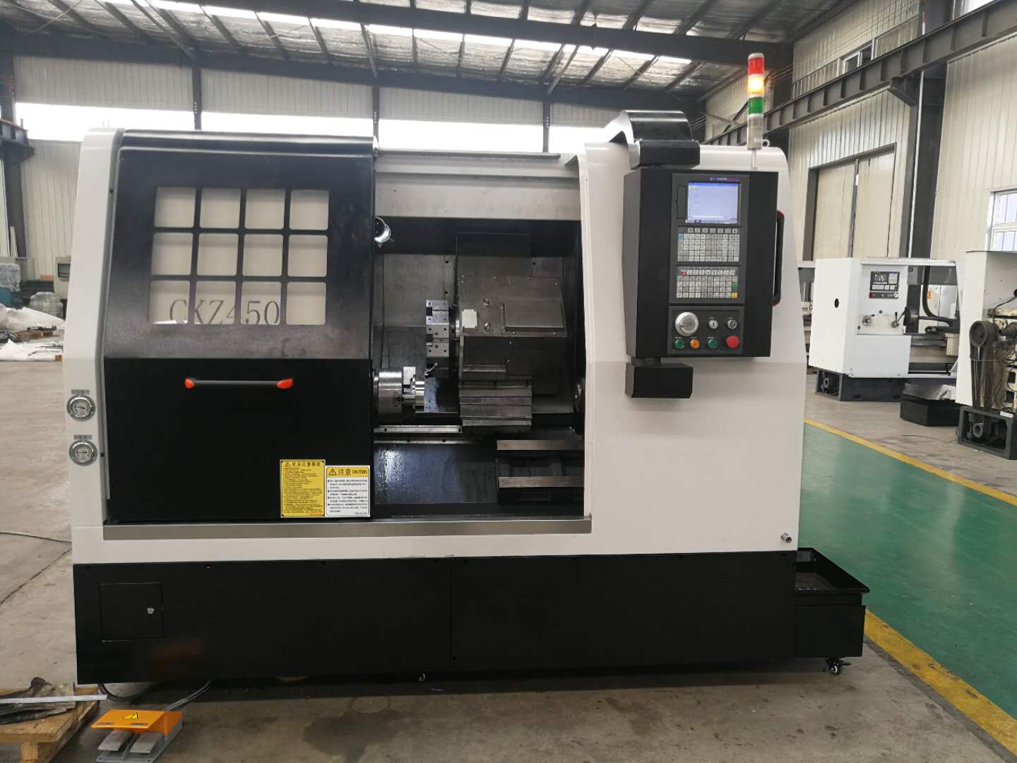 斜身數(shù)控車光機(jī)價(jià)格/蒼穹德遠(yuǎn)數(shù)控機(jī)床