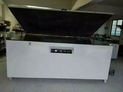 廠 家直銷/大型曝光機(jī) /真空曬版機(jī) /絲印臺(tái)式曬版機(jī)/ 可訂做維修