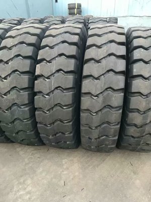 自卸車寬體胎1300-25 1400-25 1400-24 1400-20礦山胎高強耐磨