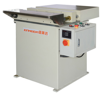 直銷優(yōu)質(zhì)液壓壓背機(jī)、液壓撞脊機(jī)，書背壓緊及書芯平整、結(jié)實