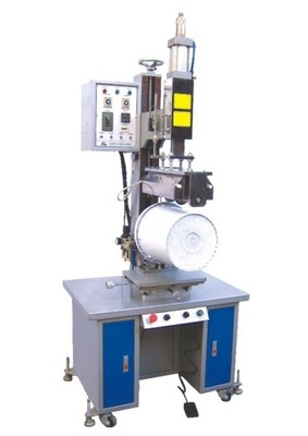 周轉(zhuǎn)箱燙金機(jī) 廠家定制 熱轉(zhuǎn)印機(jī)平面 圓面燙金機(jī)