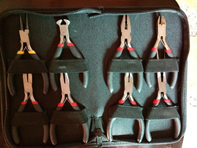 廠家直銷8件套迷你鉗子 整包迷你工具鉗8件套 舉報(bào) 本產(chǎn)品采購屬于商業(yè)貿(mào)易行為