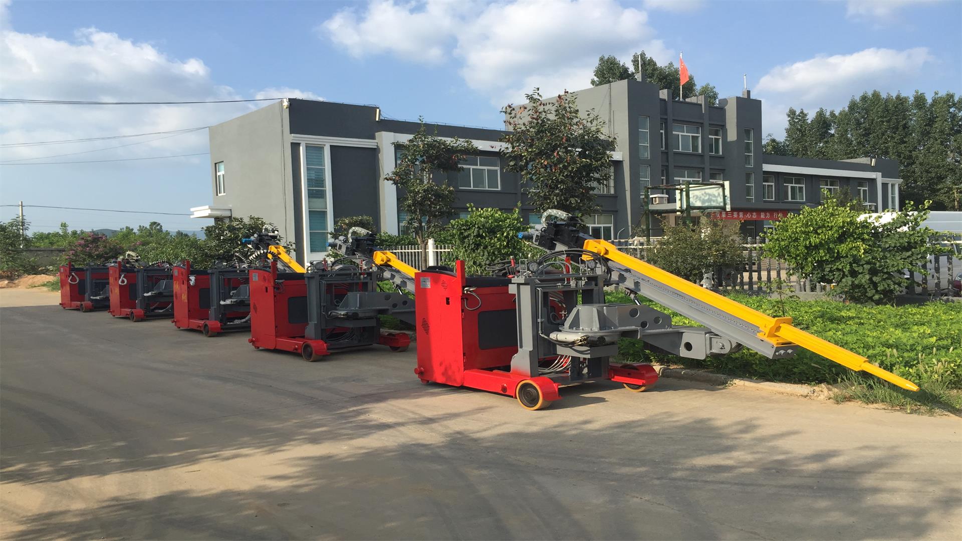 主控室料面處理機(jī)/軍成機(jī)械科技