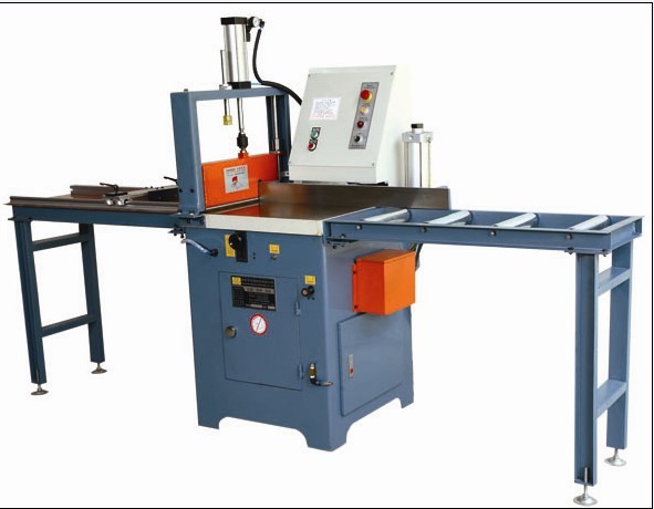 鋁材切割機(jī)價(jià)格 鋁棒切割機(jī)供貨商 太空鋁材開(kāi)料機(jī)