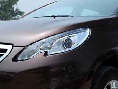 適用于東風(fēng)標(biāo)志標(biāo)致2008大燈 前大燈總成 LED大燈 遠(yuǎn)光燈近光茶