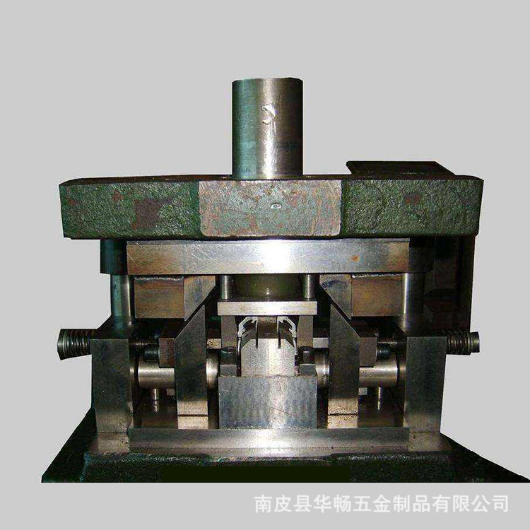 南皮縣生產(chǎn)廠家定制高精度沖壓模具 可代加工產(chǎn)品 歡迎來電來圖