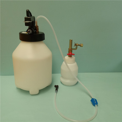 6升剎車油 制動(dòng)液更換機(jī) 剎車油壺 汽車制動(dòng)液補(bǔ)充加注器