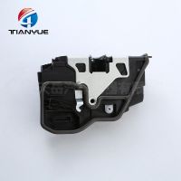 汽車中控門鎖前左閉門器側(cè)門鎖 51217202143汽車車門鎖塊廠家