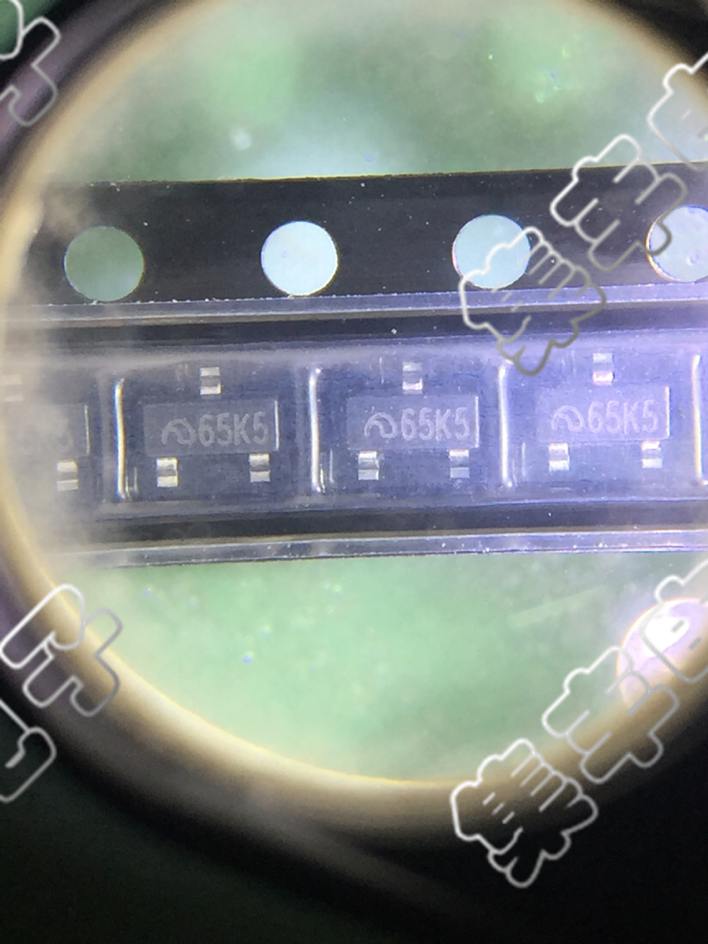 ME6206A18XG 絲印:65K5 SOT-23 微盟 1.8V 穩(wěn)壓IC 實(shí)物拍攝 原裝