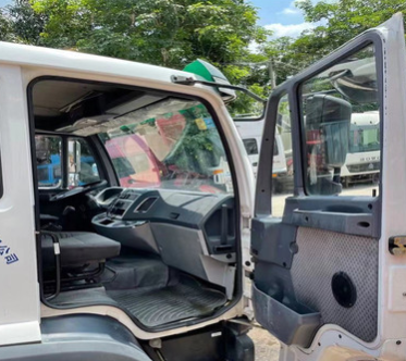 重汽二手拆車駕駛室總成 重汽金王子二手拆車駕駛室總成車簍子