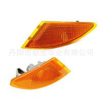 適用于奔馳 W251 R280 R300 R320 R350前杠側(cè)燈 轉(zhuǎn)彎 轉(zhuǎn)向燈 角燈