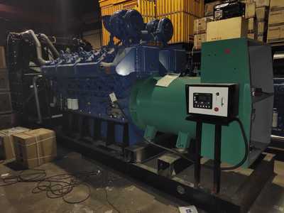 云南昆明玉柴YC12VC2070-D31配1500KW上海馬拉松革新無刷發(fā)電機組