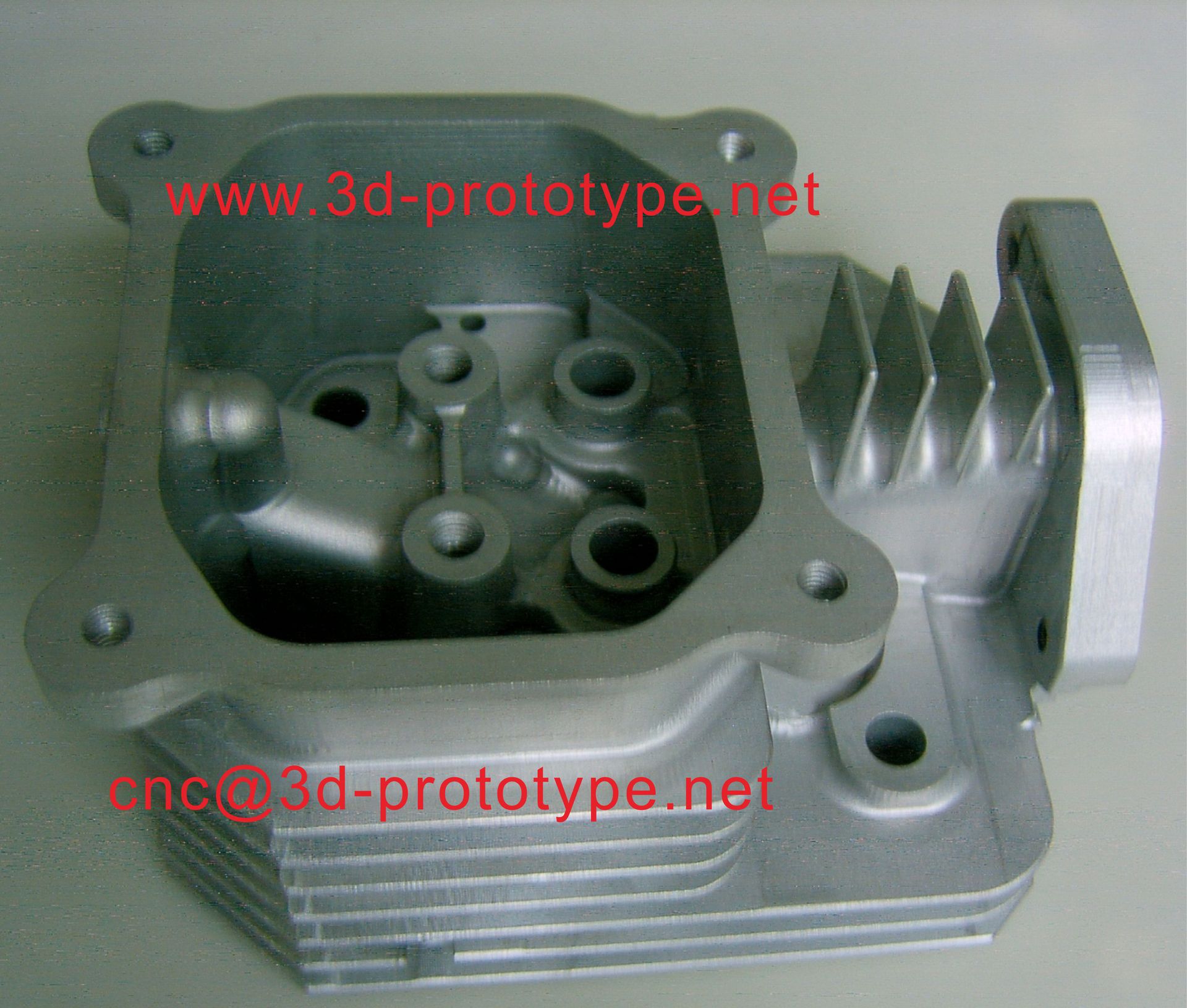 發(fā)動機缸體-JD-210-300-0+1