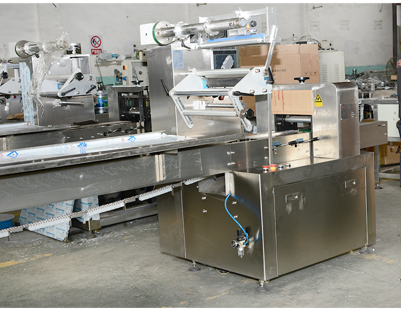 10、LB450全伺服自動(dòng)包裝機(jī)_12