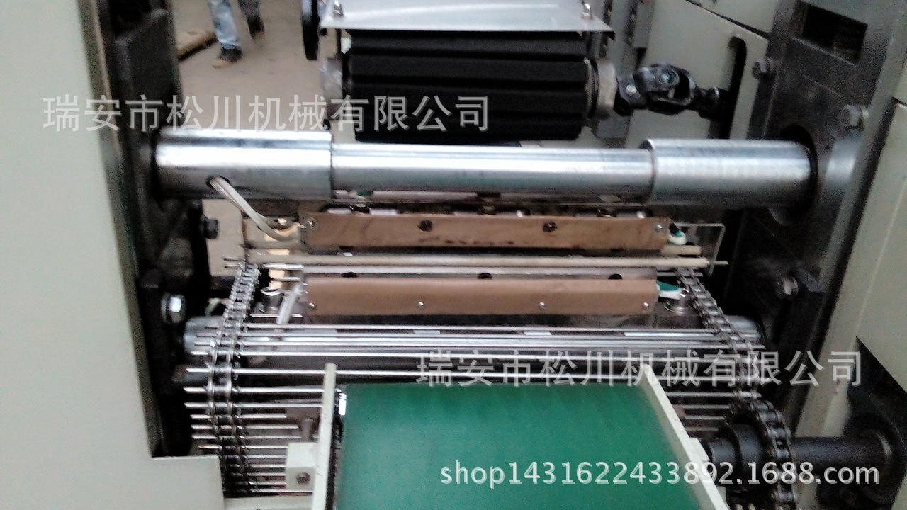 熱收縮包裝機(jī)細(xì)節(jié)實(shí)拍圖