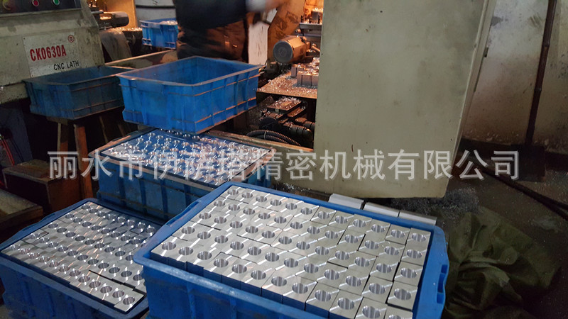 滑塊車(chē)間一角