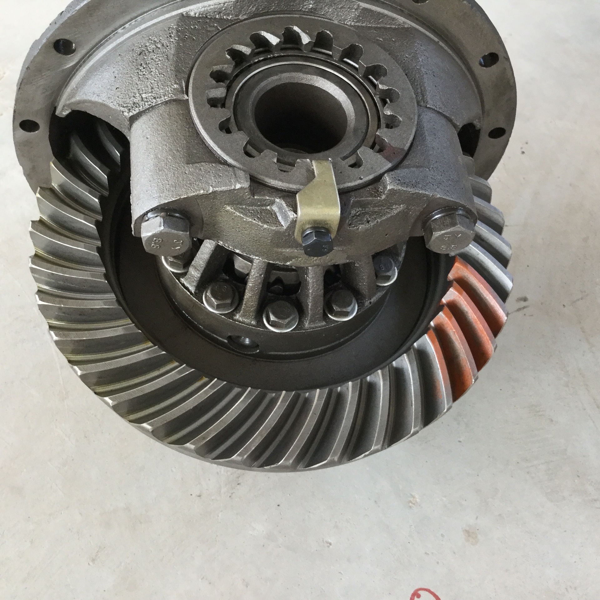 現(xiàn)貨供應(yīng) 差速器總成 江淮差速器 廠家批發(fā)各種差速器 歡迎采購(gòu)