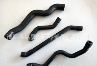 1120180182，112 180 01 82適用梅賽德斯奔馳廢氣管曲軸箱通風(fēng)管