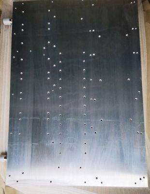 廠家直銷高性能水冷散熱器應用于新能源汽車軌道交通風能發(fā)電設備