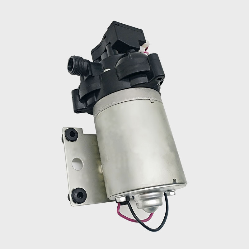 宇通大巴客車ZK6126HQA9衛(wèi)生間水泵4008-131-A65水泵2088-473-143