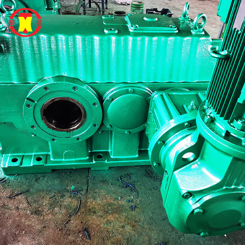 DCFY系列輔傳減速機(jī) (5).jpg