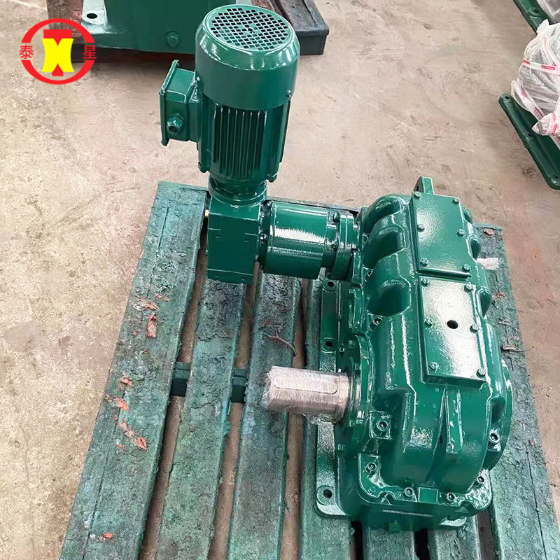 DCFY系列輔傳減速機(jī) (2).jpg