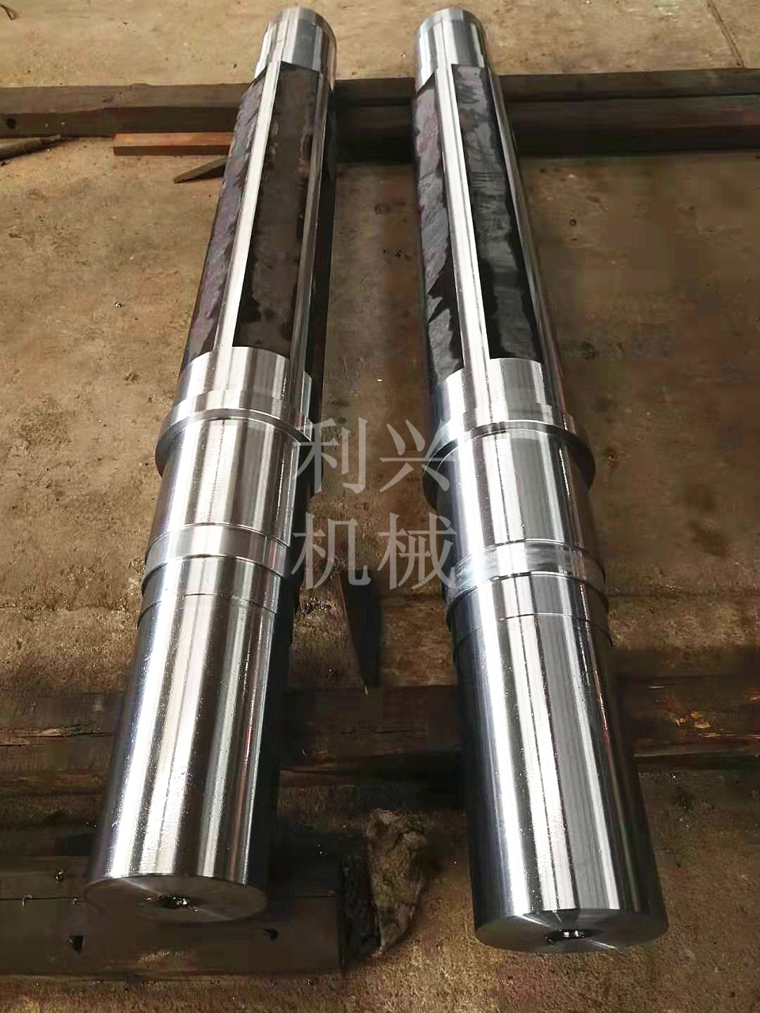 山東利興機(jī)械大型六棱軸加工定制 破碎機(jī)精密六方軸來(lái)圖加工