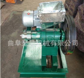 家里用的膨化機 操作簡單槽鋼底座支架穩(wěn)固玉米汽油電機膨化機